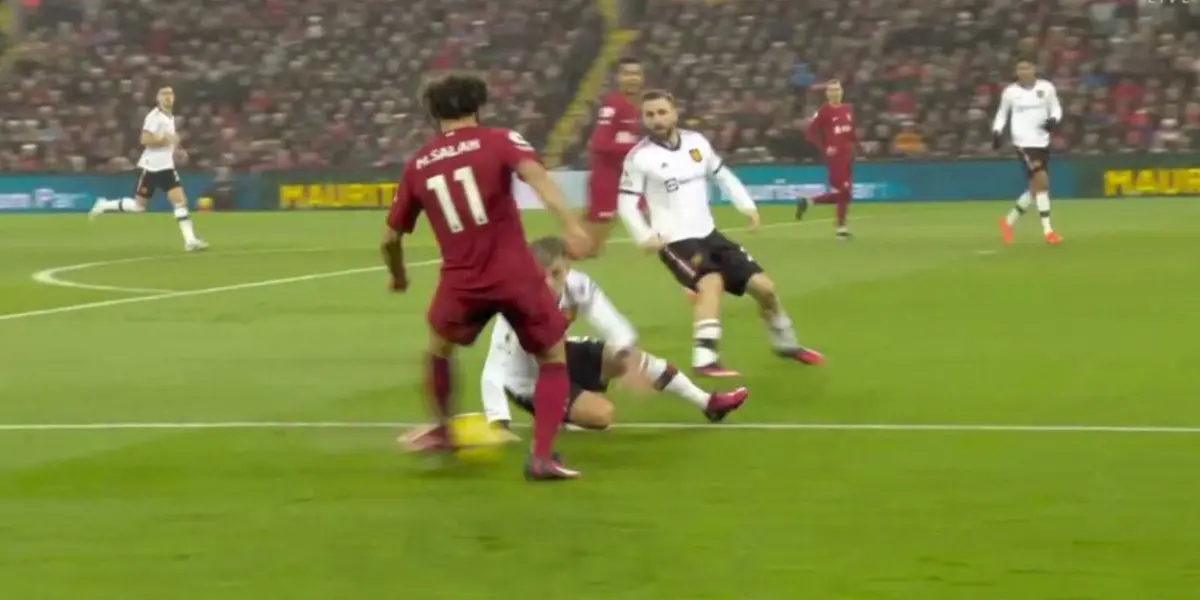 Además, Salah volvió loco a Lisandro Martínez en el tercer gol.