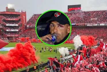 "Carlitos" le cambió la cara a un equipo que venía peleando por no descender y hoy pelea el torneo. La hinchada le hizo llegar su cariño.