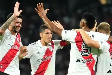 Dos figuras del plantel de River Plate podrían convertirse en compañeros de Lionel Messi.