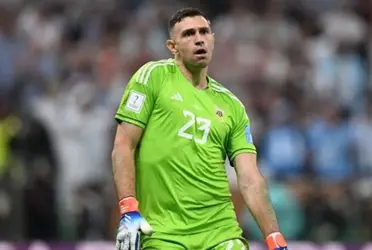 El arquero del Aston Villa vaticinó un resultado y acertó para luego seguir haciendo historia.