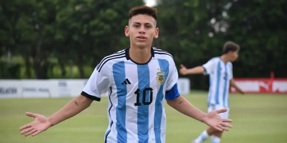 El chico que la rompe en la Sub-17 de la Selección Argentina tiene un parecido gigante a una gloria del club.