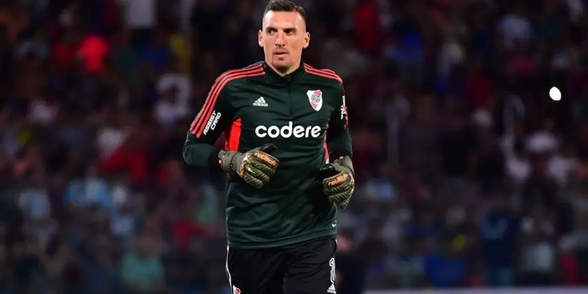 El club sabe que el arquero está evaluando la posibilidad de irse.