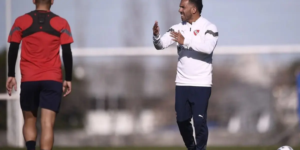 El DT que sacó del pozo al Rojo habló de una dura realidad que debió enfrentar mientras hacía un ejercicio en las prácticas.