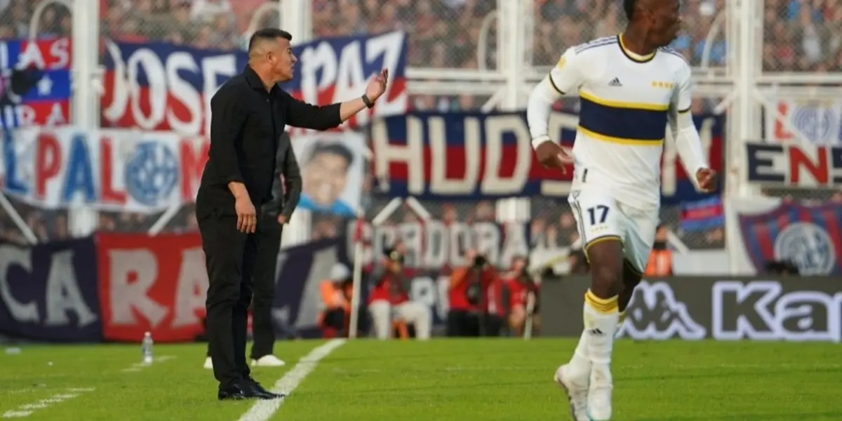 El flamante entrenador debutó con derrota en el Xeneize y se le complica todo para la próxima fecha.