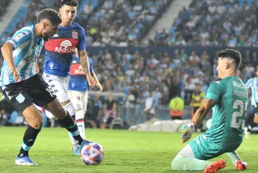 Maximiliano Romero y Gabriel Hauche convirtieron para la Academia, mientras que Brian Leizza y Mateo Retegui lo empataron para el Matador