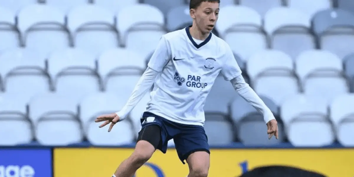 Otro caso Garnacho y Soule, los chicos quieren jugar en la Argentina.