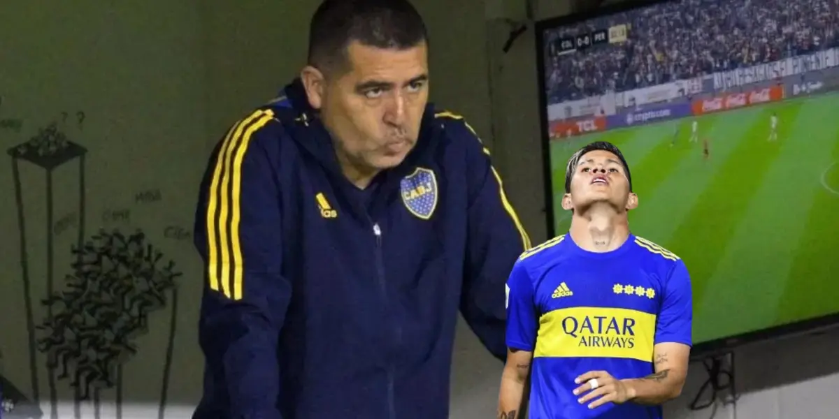 Riquelme buscando la salida de un jugador